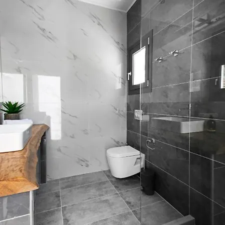 Dasylio - Earthy Living Villa