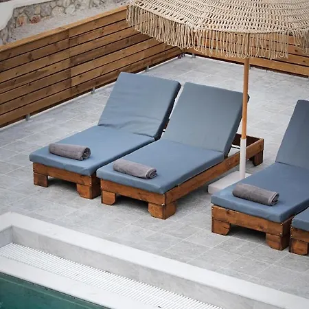 Dasylio - Earthy Living Villa *